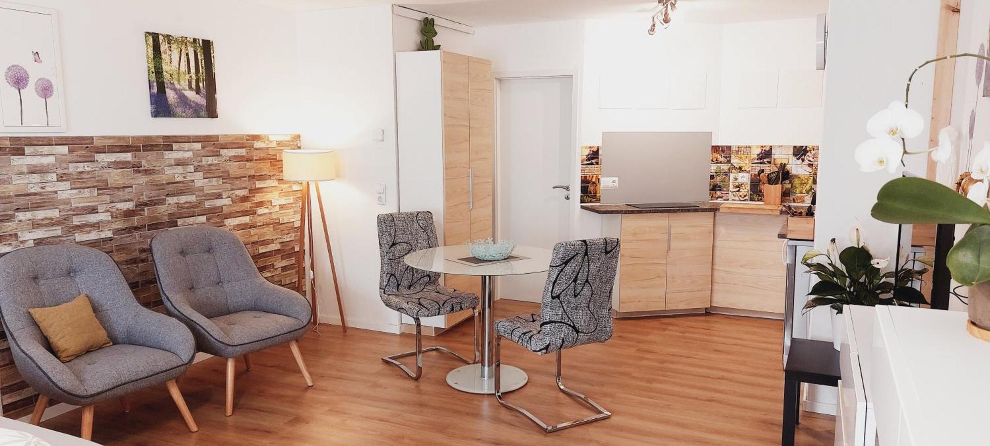 Modernes Souterrain Apartment Black Forest Mit Separatem Eingang Und Kfz-Stellplatz 巴特迪尔海姆 外观 照片