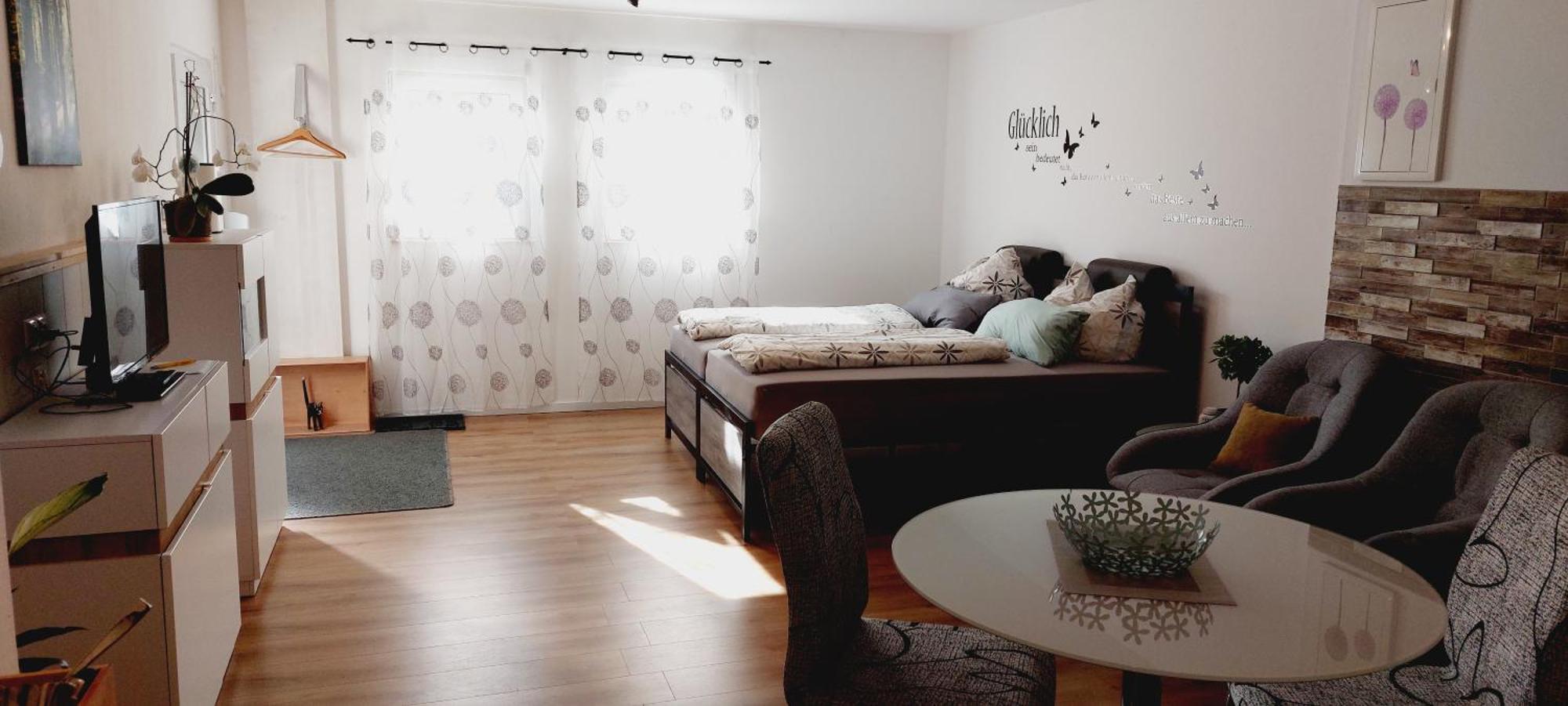 Modernes Souterrain Apartment Black Forest Mit Separatem Eingang Und Kfz-Stellplatz 巴特迪尔海姆 外观 照片