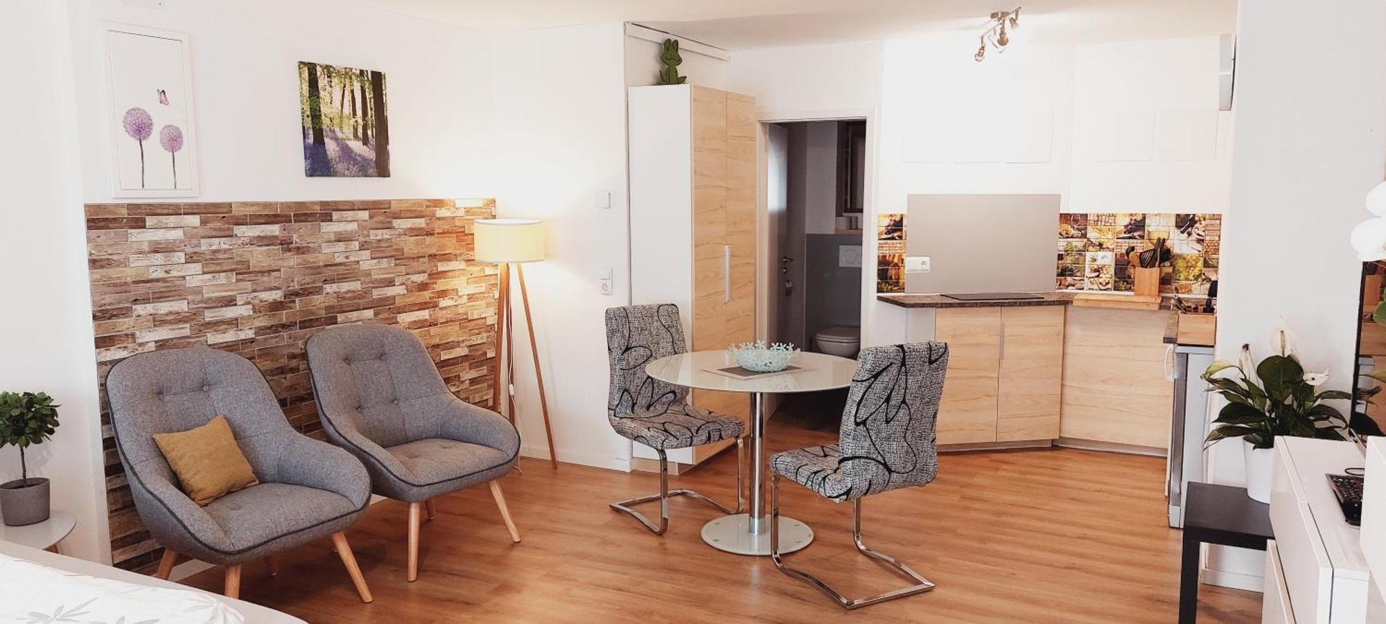Modernes Souterrain Apartment Black Forest Mit Separatem Eingang Und Kfz-Stellplatz 巴特迪尔海姆 外观 照片
