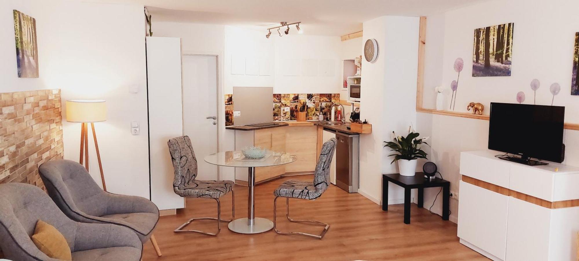 Modernes Souterrain Apartment Black Forest Mit Separatem Eingang Und Kfz-Stellplatz 巴特迪尔海姆 外观 照片